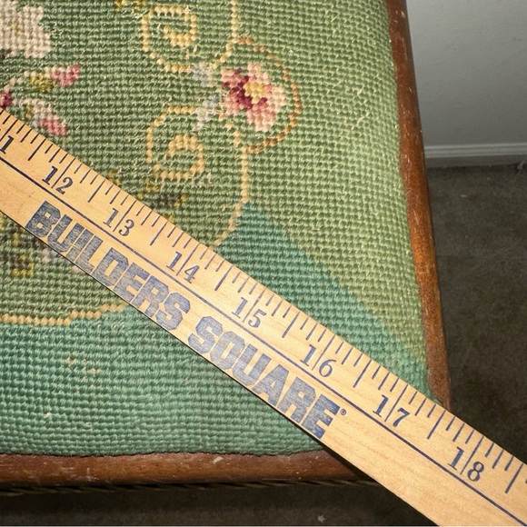 Vintage Handcrafted Needlepoint Floral Footstool Wood Victorian Grandma Green - Picture 15 of 16